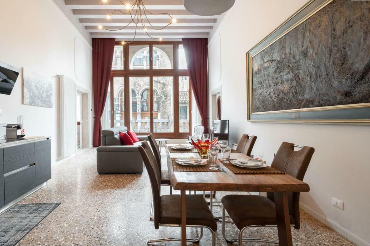 Apartment Ponte Raspi Canal View 베니스 외부 사진