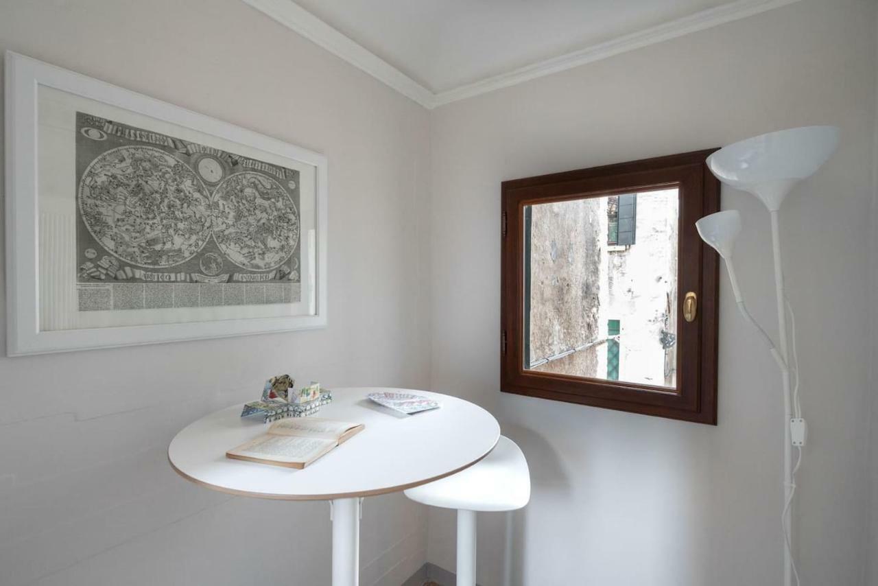 Apartment Ponte Raspi Canal View 베니스 외부 사진